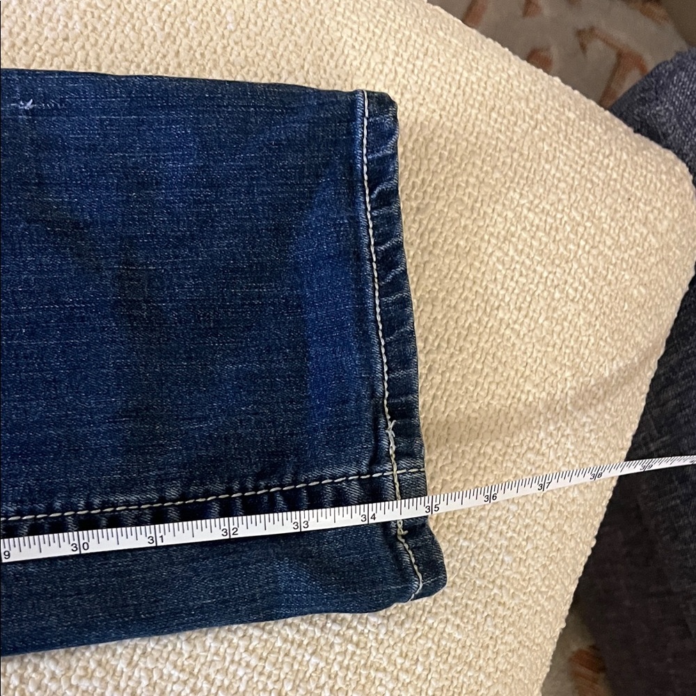 Ariat Women's Blue Jeans - Picture 4 of 9